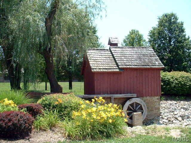3rd image of 147 Ginger Dale Dr, Glen Carbon, IL 62034 | MLS# MIS26045029