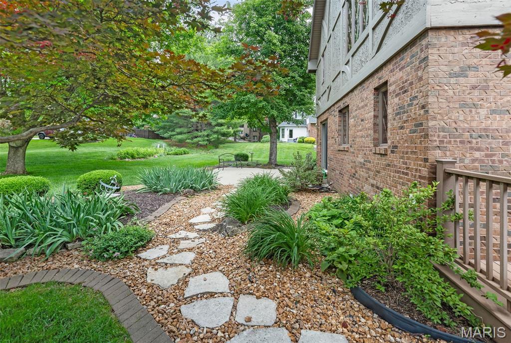 5th image of 147 Ginger Dale Dr, Glen Carbon, IL 62034 | MLS# MIS26045029