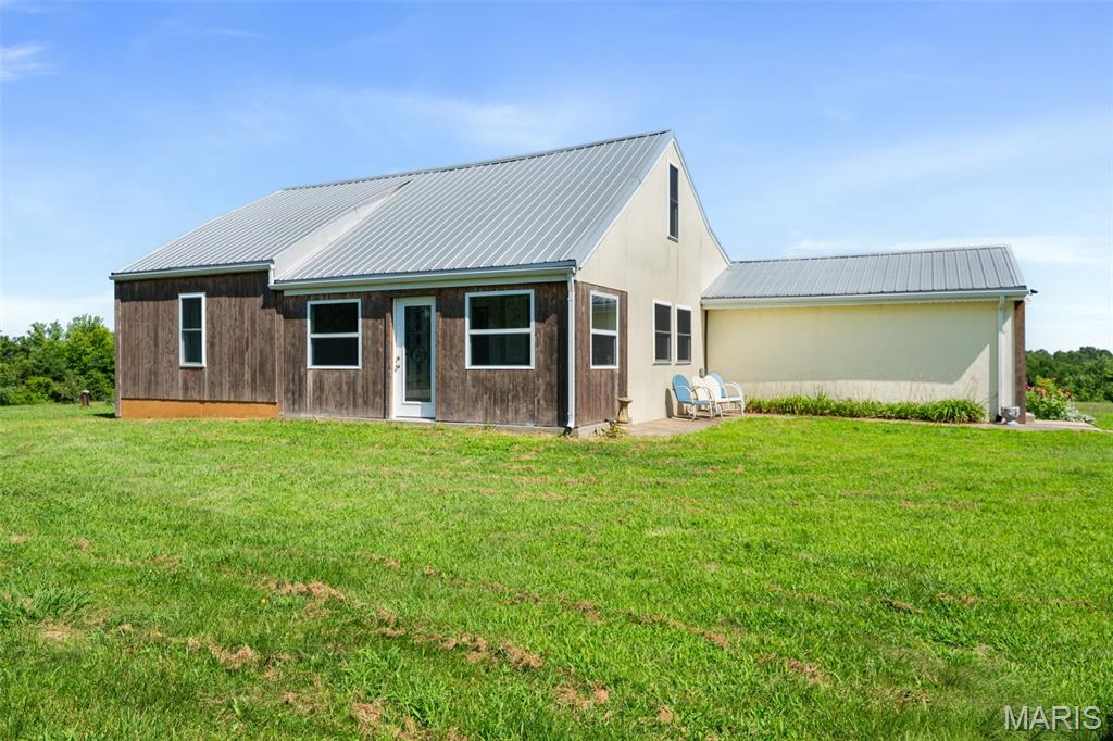 Homes for sale in New Haven, MO | 2760 Hwy C, New Haven, MO 63068 | MLS# MIS26045098