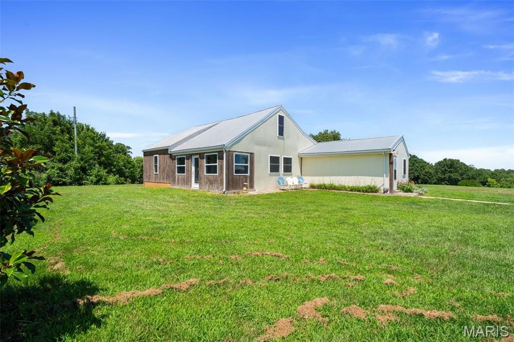 Homes for sale in New Haven, MO | 2760 Hwy C, New Haven, MO 63068 | MLS# MIS26045098