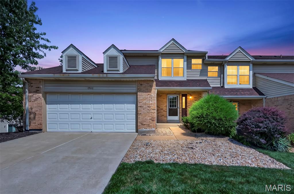 2nd image of 17081 Sandalwood Creek Dr, Wildwood, MO 63038 | MLS# MIS26045102