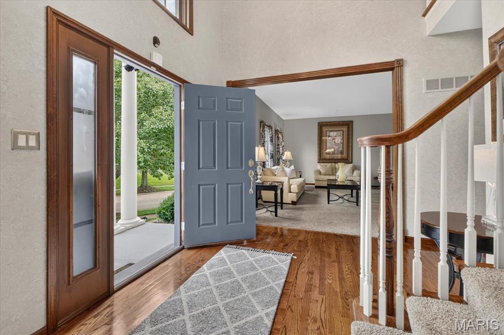 2nd image of 2259 Sycamore Dr, Chesterfield, MO 63017 | MLS# MIS26045110