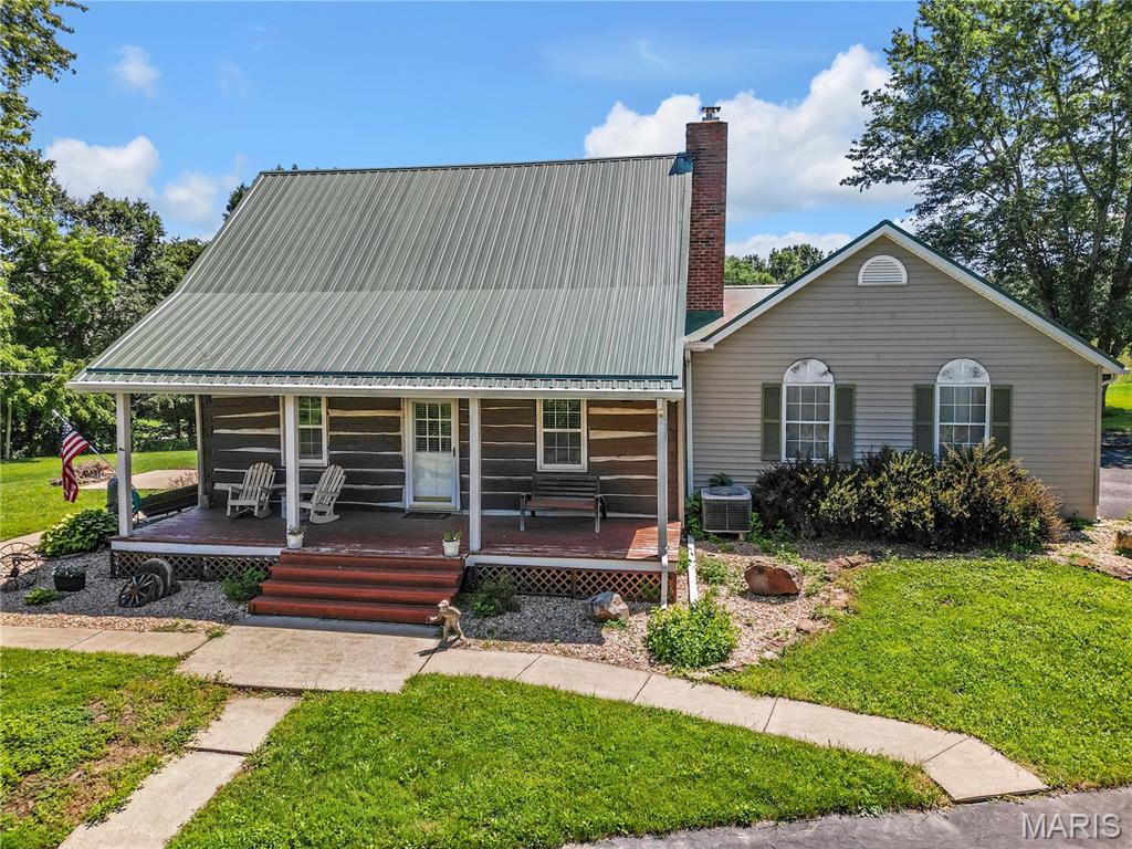 Homes for sale in Hermann, MO | 2302 Berkemeyer Rd, Hermann, MO 65041 | MLS# MIS26045113
