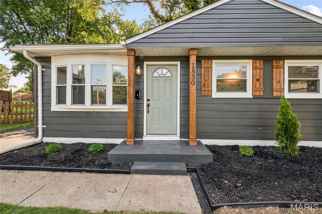 2nd image of 1830 Washington St, Florissant, MO 63033 | MLS# MIS26045151