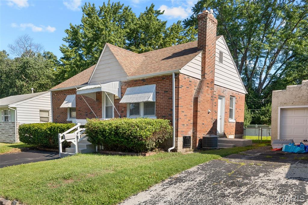 3rd image of 9533 Muriel Ave, Overland, MO 63114 | MLS# MIS26045174
