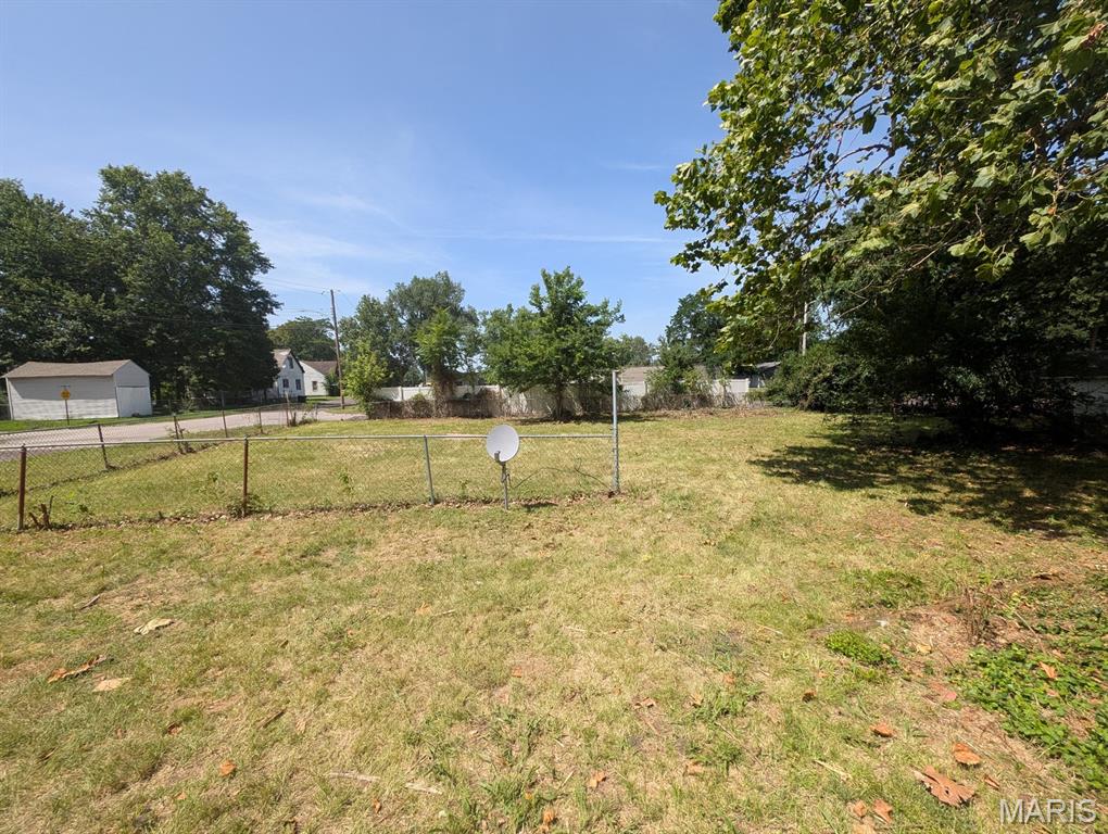 17th image of 612 S 6th St, Belleville, IL 62220 | MLS# MIS26045180