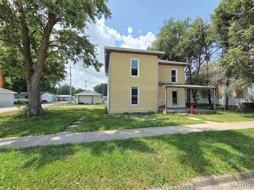 3rd image of 256 N Jefferson St, Kahoka, MO 63445 | MLS# MIS26045184