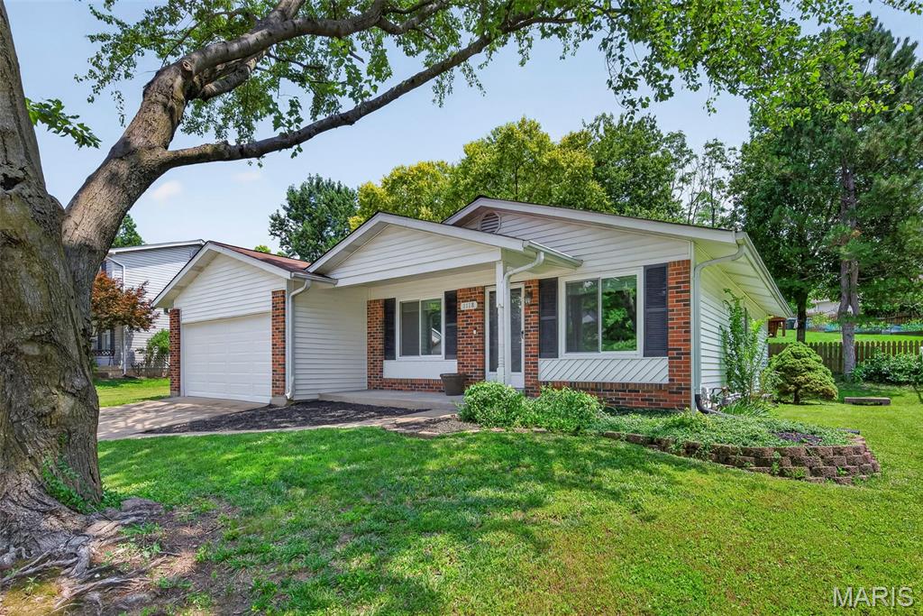 3rd image of 1118 Martin Manor Pl, Florissant, MO 63031 | MLS# MIS26045245