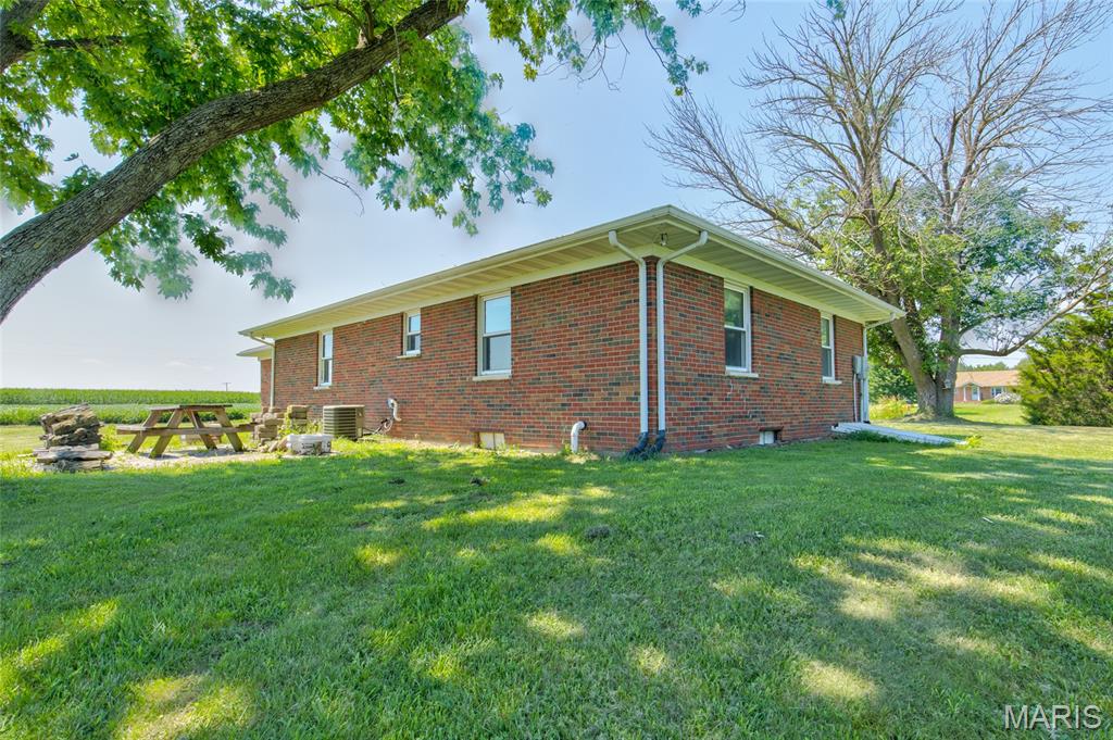 Homes for sale in Bunker Hill, IL | 7929 Brighton Bunker Hill Rd, Bunker Hill, IL 62014 | MLS# MIS26045265