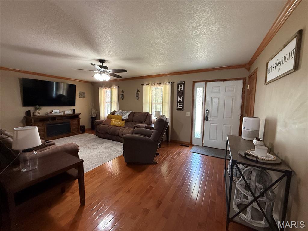 Homes for sale in Hannibal, MO | 137 Rosewood Dr, Hannibal, MO 63401 | MLS# MIS26045290