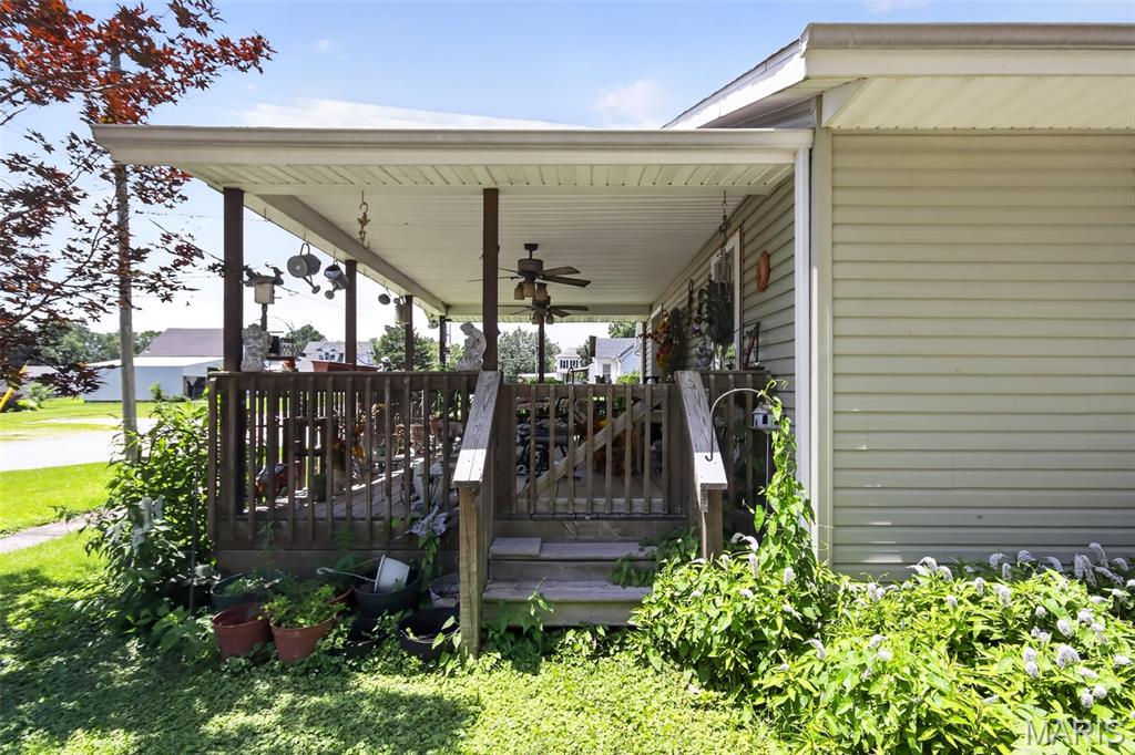 3rd image of 210 Crane St, Pittsfield, IL 62363 | MLS# MIS26045312
