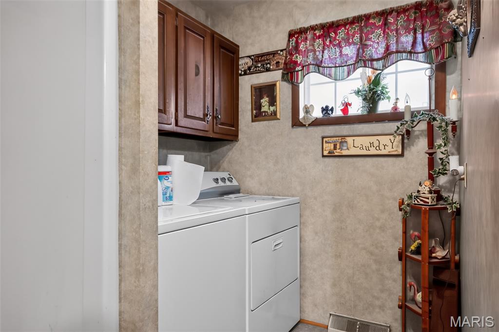 34th image of 210 Crane St, Pittsfield, IL 62363 | MLS# MIS26045312