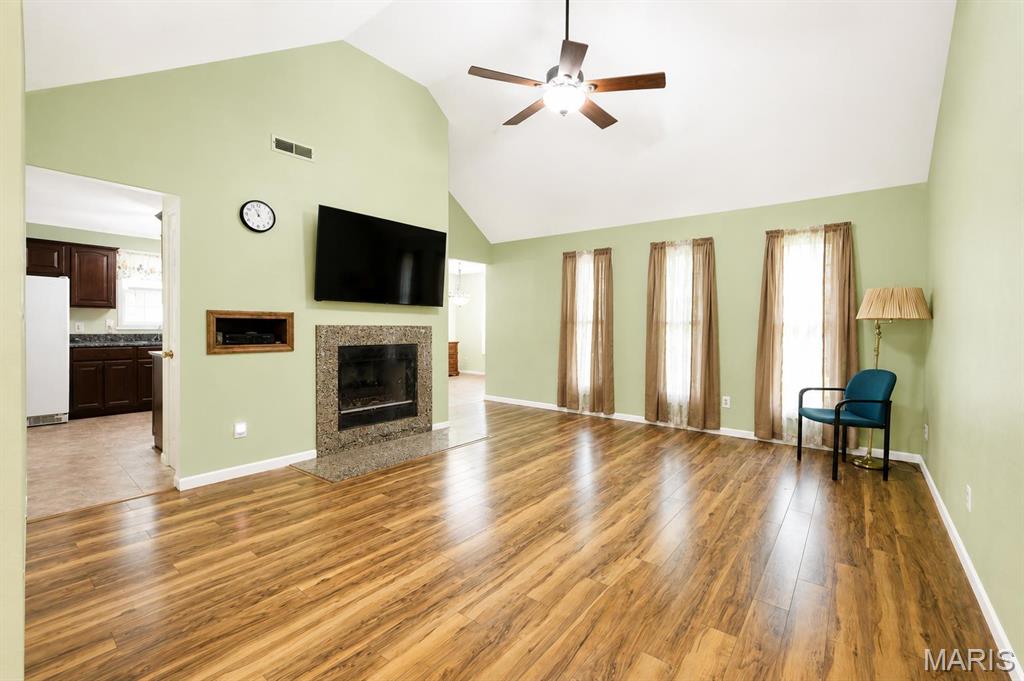 Homes for sale in Jerseyville, IL | 612 N Hickory St, Jerseyville, IL 62052 | MLS# MIS26045356