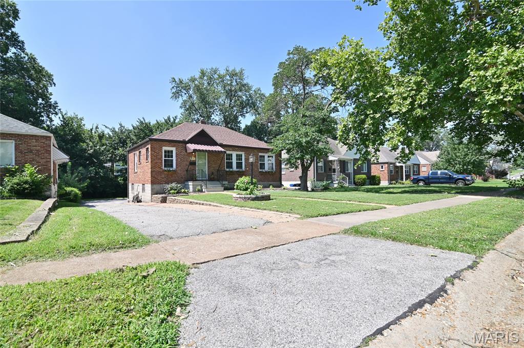 4th image of 6208 Bixby Ave, Affton, MO 63123 | MLS# MIS26045369