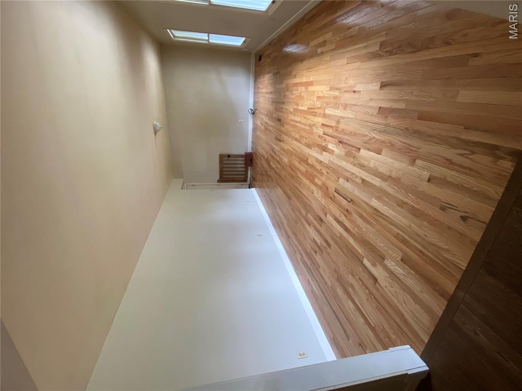 4th image of 28 Countrywood Dr, Saint Peters, MO 63376 | MLS# MIS26045410