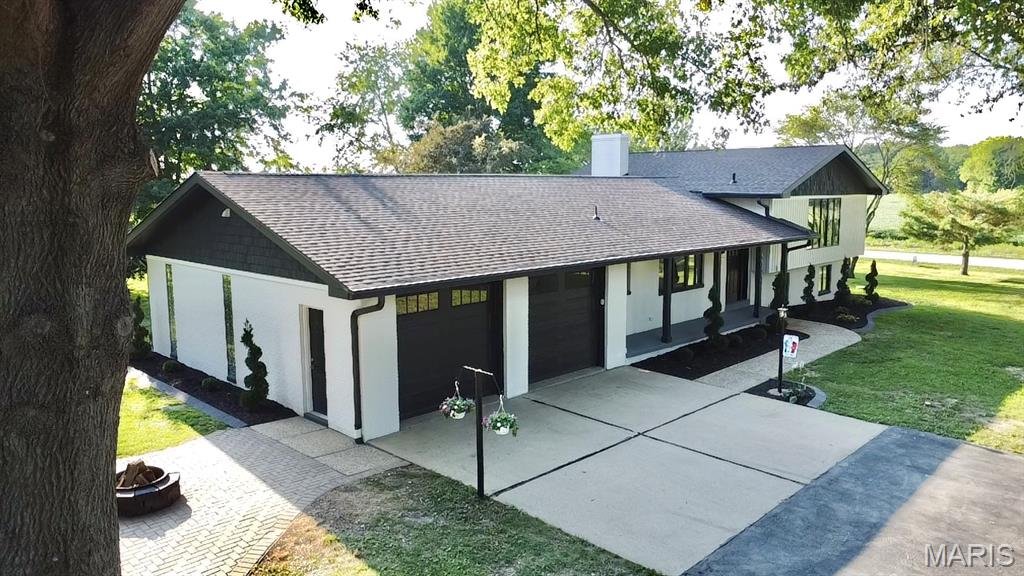 Homes for sale in Highland, IL | 5573 State Route 160, Highland, IL 62249 | MLS# MIS26045426