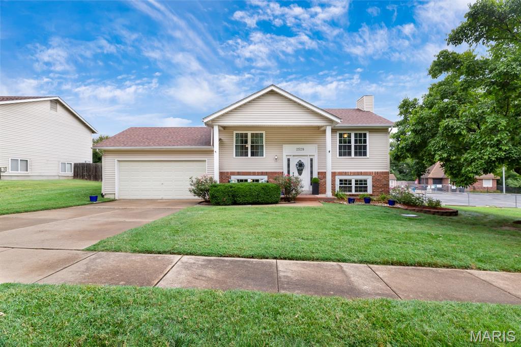 3rd image of 2528 Stillwater Dr, O'fallon, MO 63368 | MLS# MIS26045432