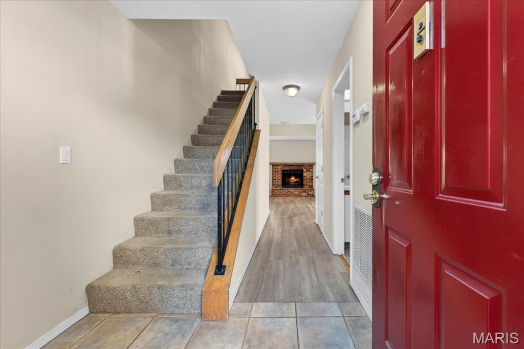 2nd image of 352 Windsor Pl #B, St Peters, MO 63376 | MLS# MIS26045466