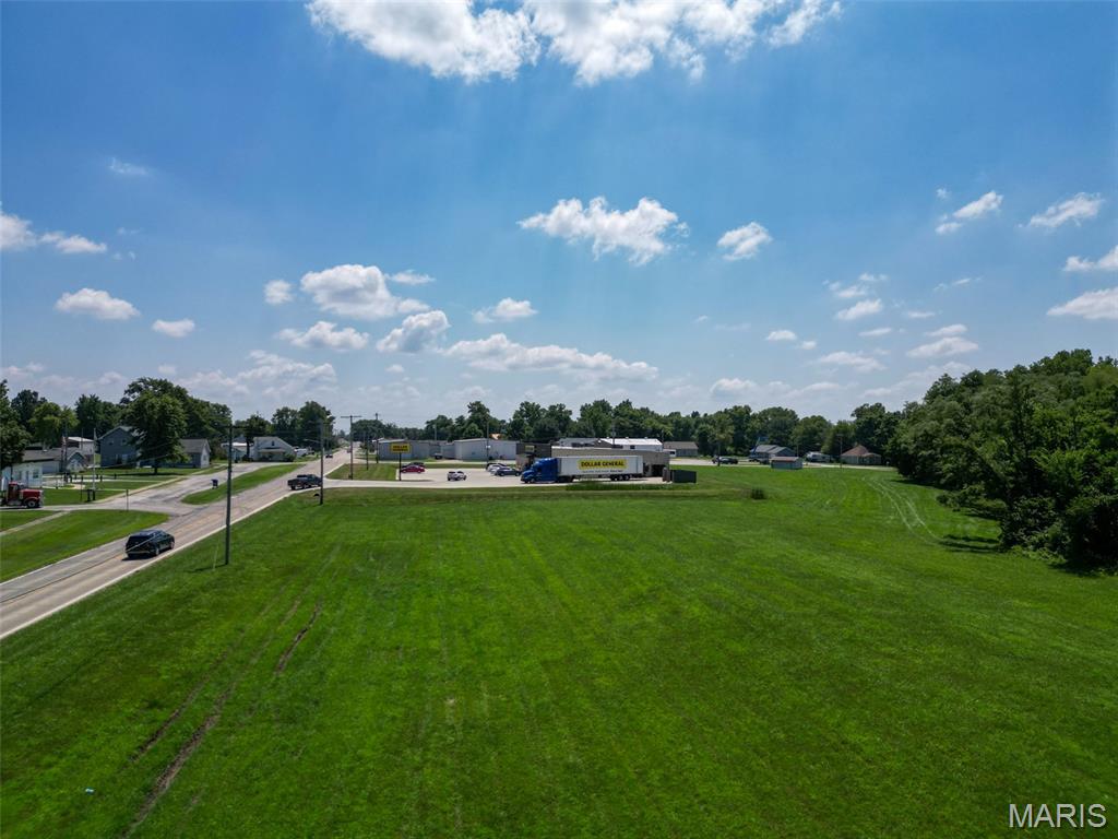 Homes for sale in Hillsboro, IL | 1915 Schram Ave, Hillsboro, IL 62049 | MLS# MIS26045495
