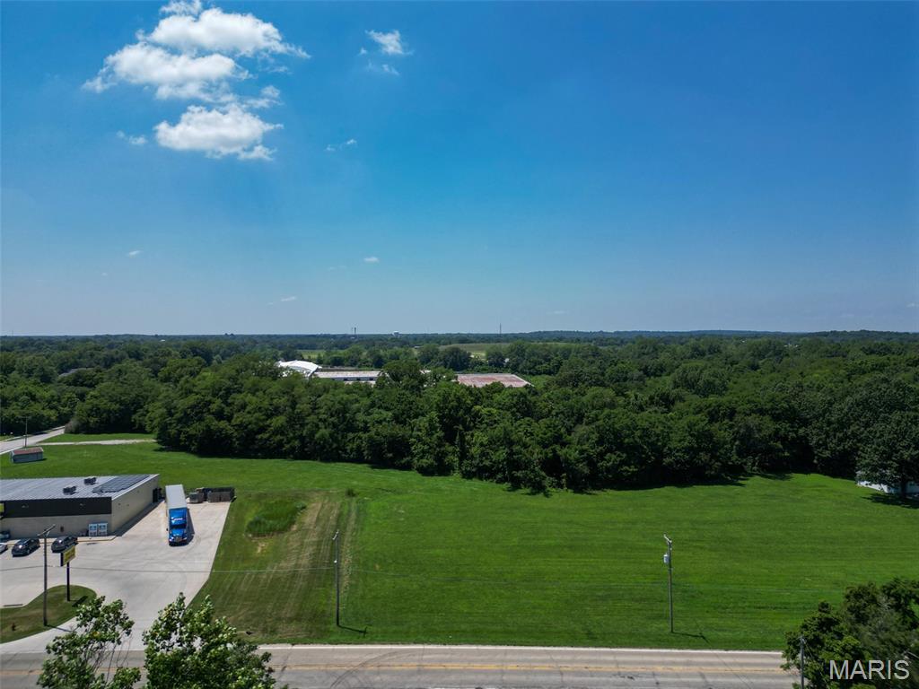 Homes for sale in Hillsboro, IL | 1915 Schram Ave, Hillsboro, IL 62049 | MLS# MIS26045495