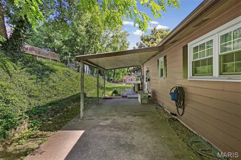 Homes for sale in Collinsville, IL | 46 Grandview Dr, Collinsville, IL 62234 | MLS# MIS26045538