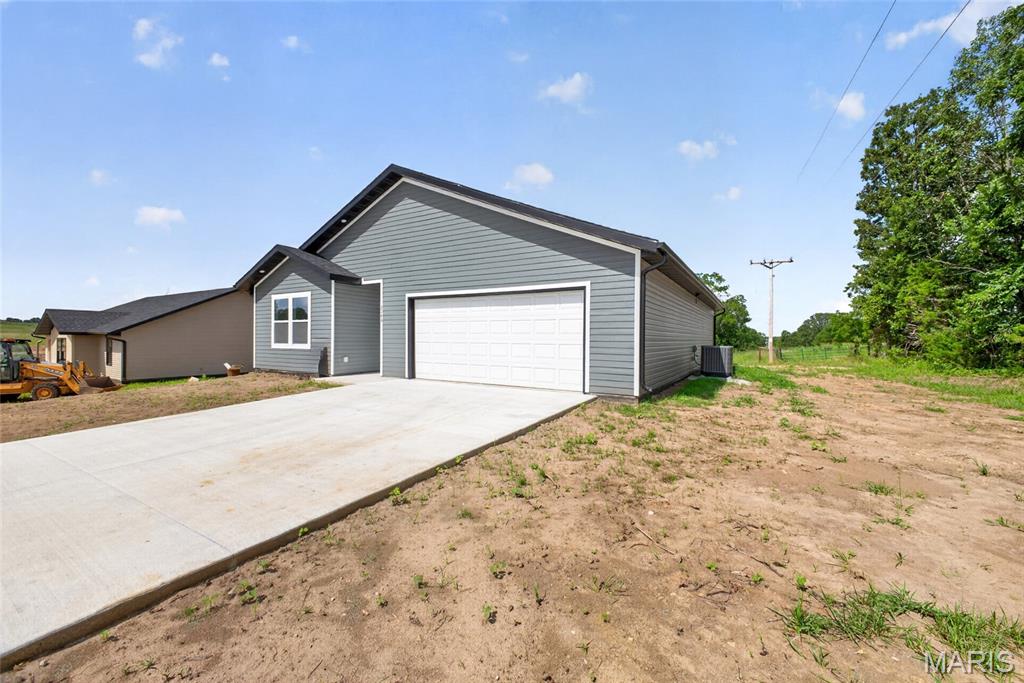 3rd image of 2043 Kay Ave, Lebanon, MO 65536 | MLS# MIS26045542