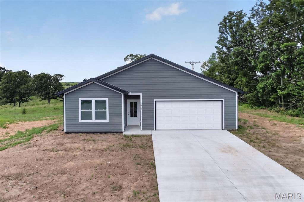 1st image of 2043 Kay Ave, Lebanon, MO 65536 | MLS# MIS26045542