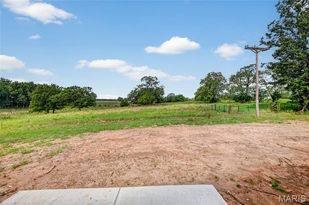 30th image of 2043 Kay Ave, Lebanon, MO 65536 | MLS# MIS26045542