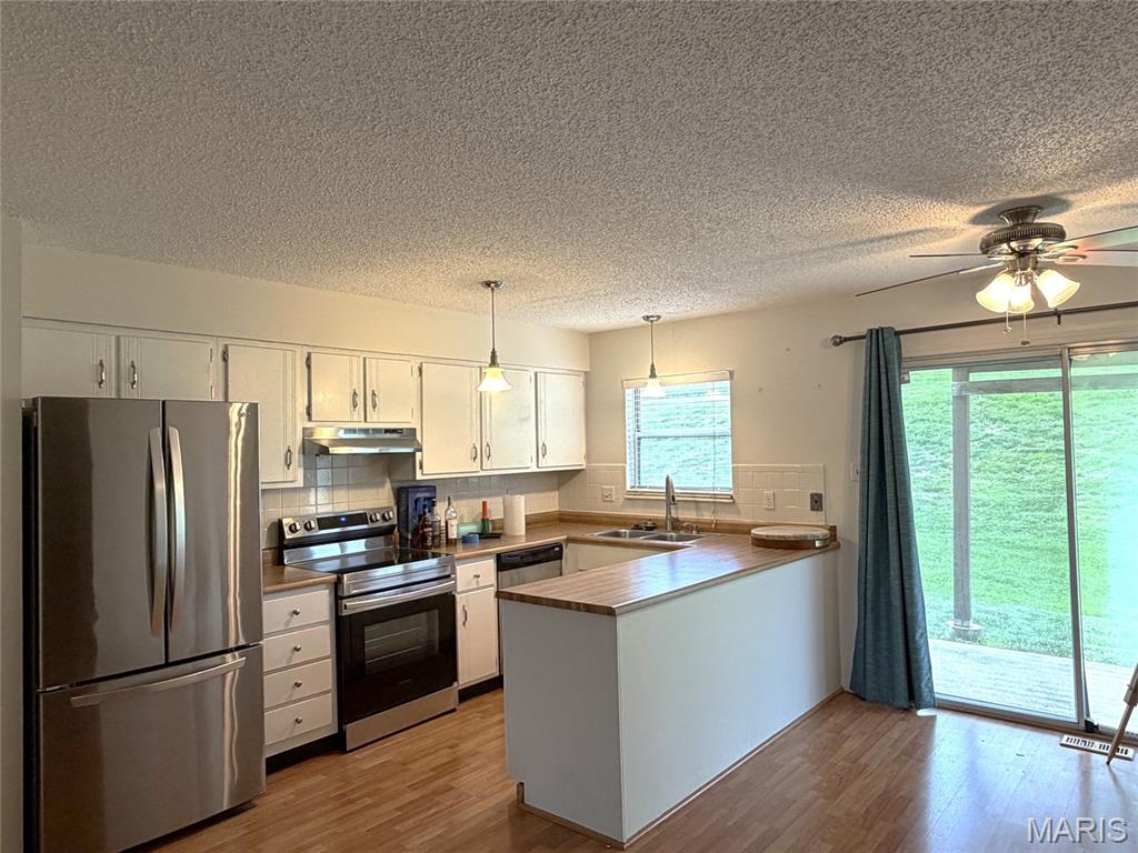 4th image of 790 Delray Dr, St Peters, MO 63376