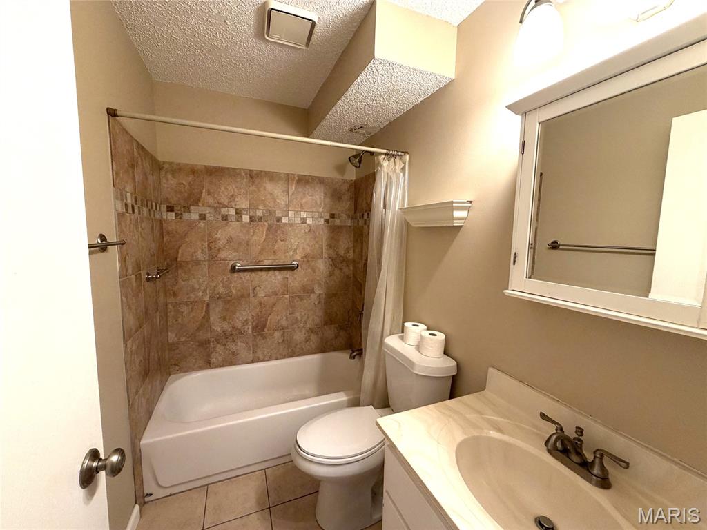 8th image of 790 Delray Dr #G, St Peters, MO 63376 | MLS# MIS26045605