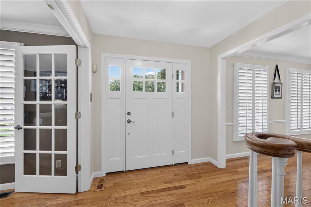 3rd image of 2358 Fairoyal Dr, Saint Louis, MO 63131 | MLS# MIS26045627