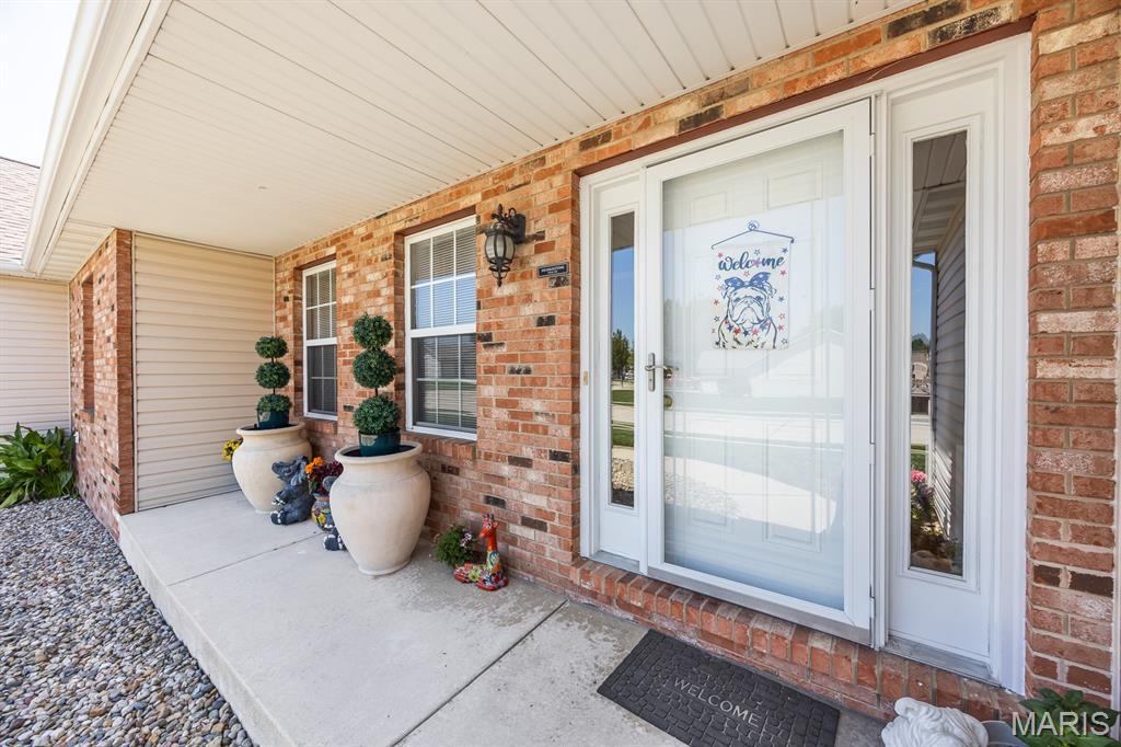 Homes for sale in Troy, IL | 248 Sunnybrooke, Troy, IL 62294 | MLS# MIS26045705