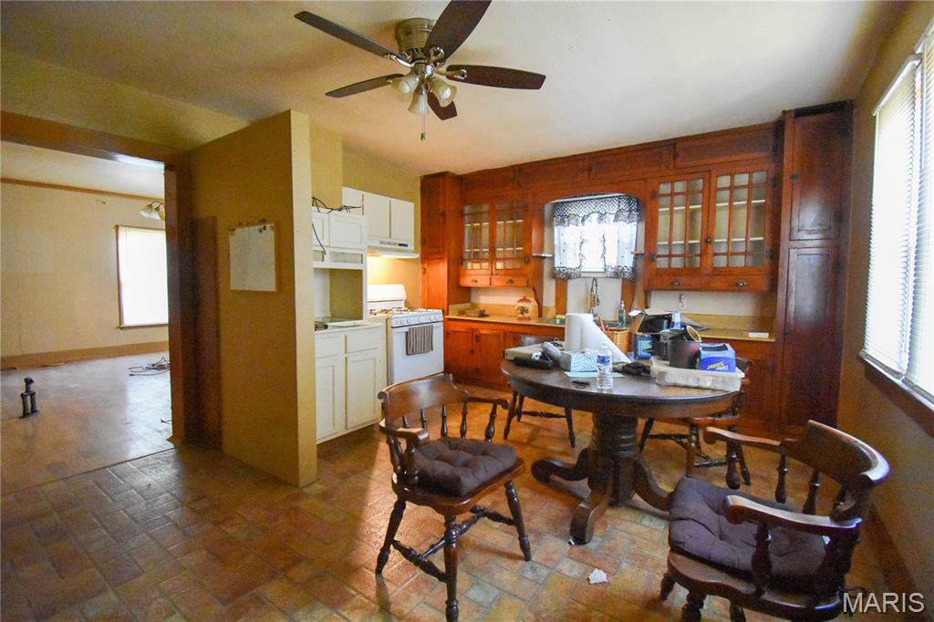 Homes for sale in Staunton, IL | 108 E 14Th St, Staunton, IL 62088 | MLS# MIS26045718