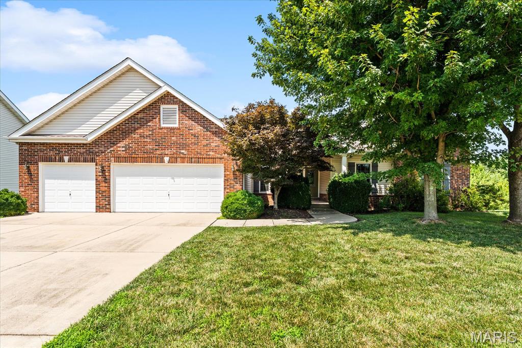 image of 2275 Haverford Dr, Belleville, IL 62221 | MLS# MIS26045734