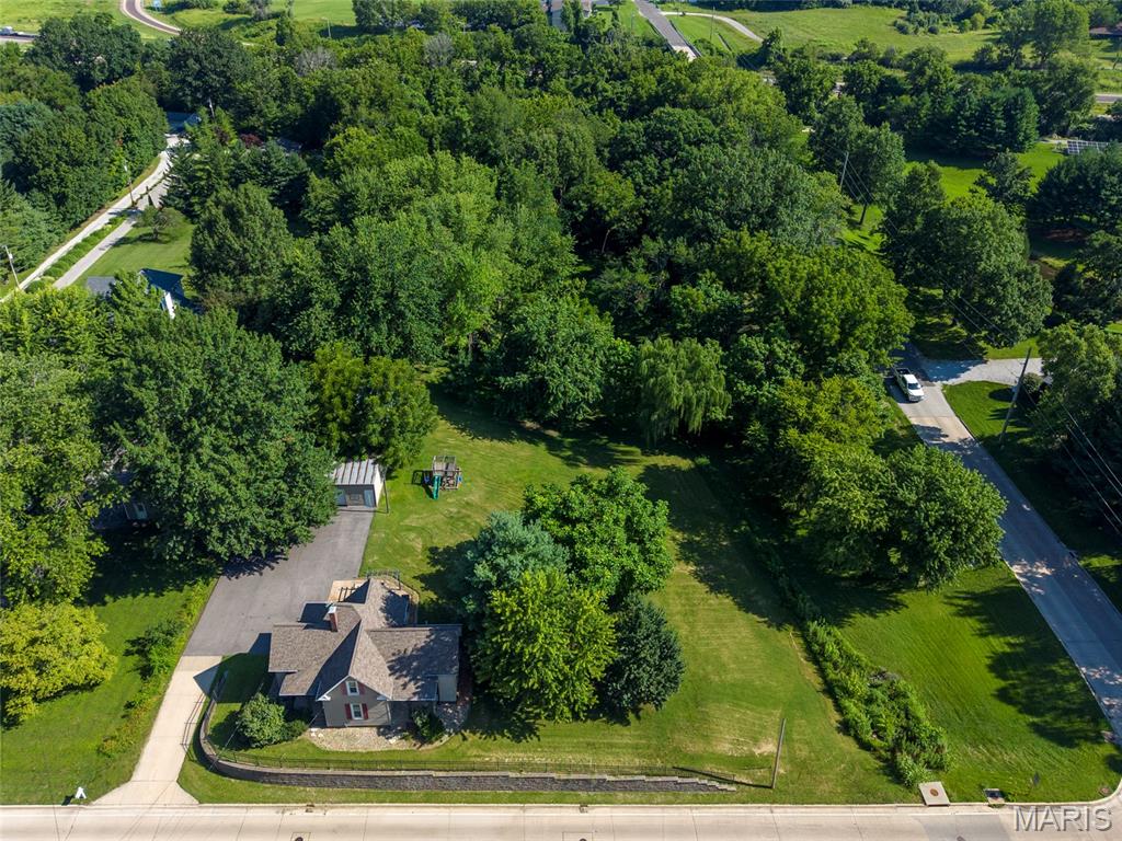 Homes for sale in Glen Carbon, IL | 683 Glen Crossing Rd, Glen Carbon, IL 62034 | MLS# MIS26045735