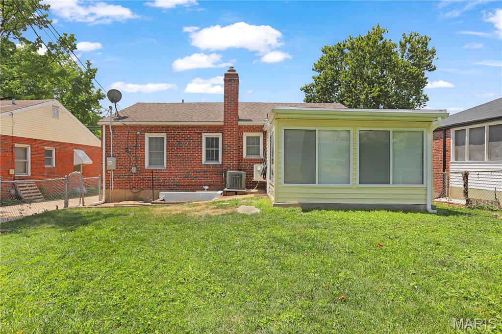 22nd image of 1542 N Hanley Rd, Saint Louis, MO 63130 | MLS# MIS26045748