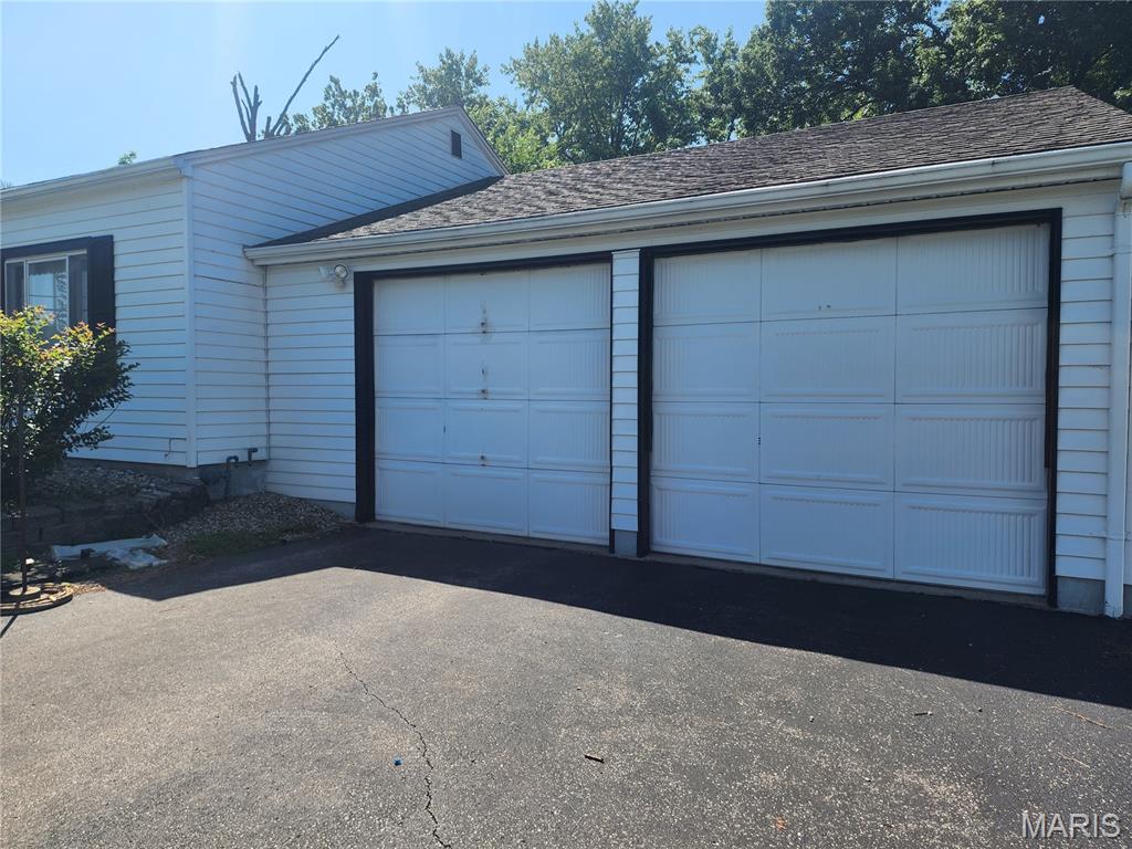Homes for sale in East Alton, IL | 408 Bender Ave, East Alton, IL 62024 | MLS# MIS26045757