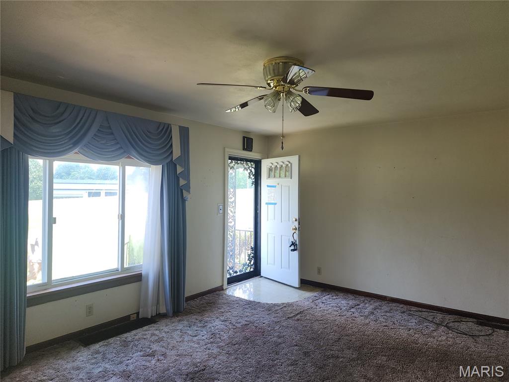 Homes for sale in East Alton, IL | 408 Bender Ave, East Alton, IL 62024 | MLS# MIS26045757