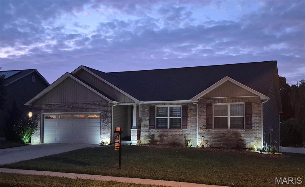 Homes for sale in Shiloh, IL | 309 Maldon Wy, Shiloh, IL 62221 | MLS# MIS26045771