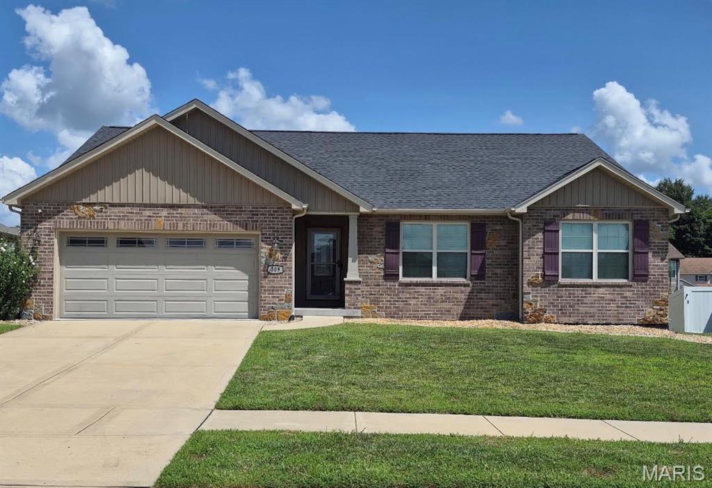 Homes for sale in Shiloh, IL | 309 Maldon Wy, Shiloh, IL 62221 | MLS# MIS26045771