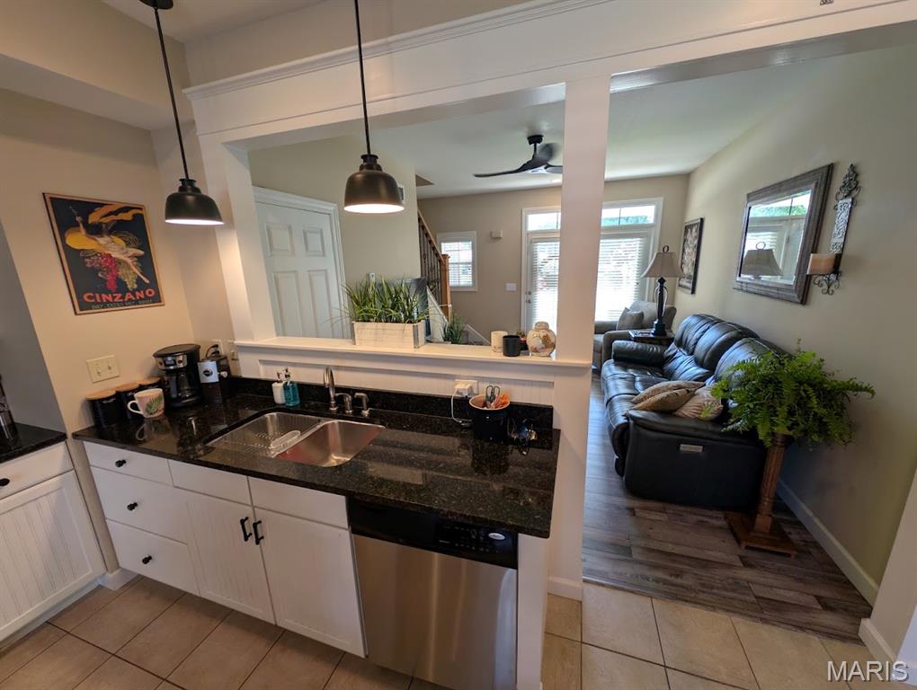 Homes for sale in Godfrey, IL | 5017 River Aire Dr S #3, Godfrey, IL 62035 | MLS# MIS26045890