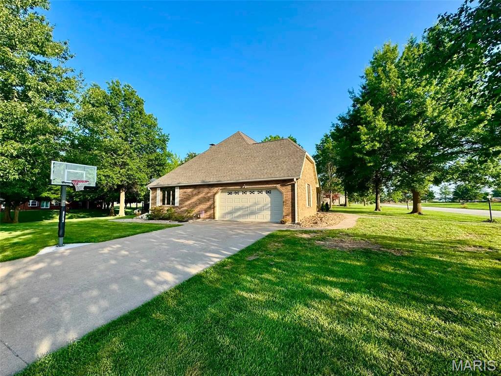 Homes for sale in Monroe City, MO | 14 Ruth Ln, Monroe City, MO 63456 | MLS# MIS26045918