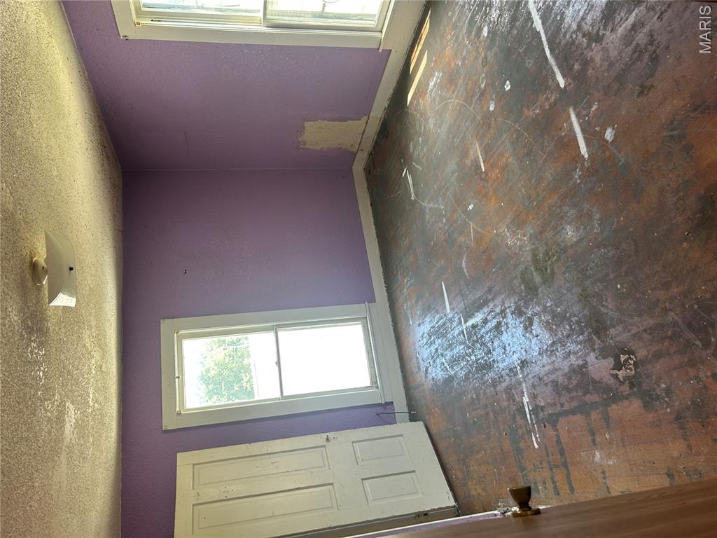 5th image of 205 N 4Th St, Vandalia, IL 62471 | MLS# MIS26045920