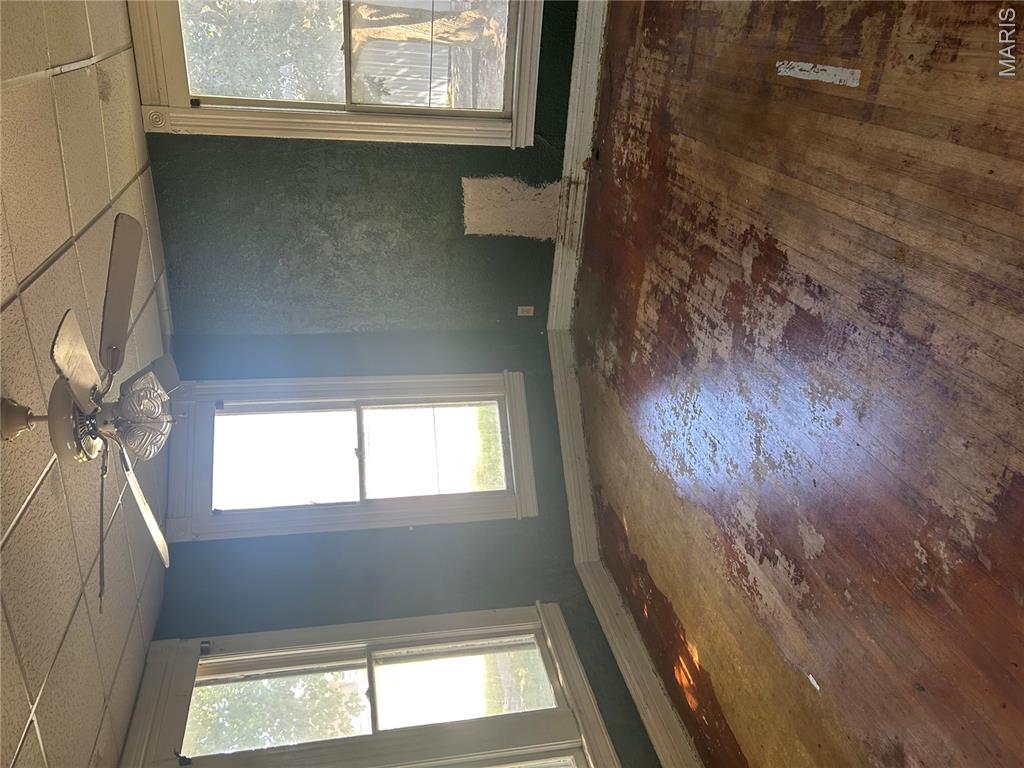 4th image of 205 N 4Th St, Vandalia, IL 62471 | MLS# MIS26045920