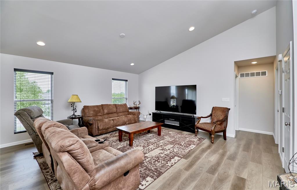 5th image of 631 Grand Teton Dr, Troy, MO 63379 | MLS# MIS26045927