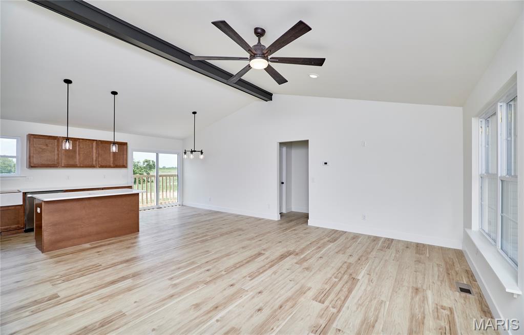 Homes for sale in Bowling Green, MO | 19661 Longspur Trl, Bowling Green, MO 63334 | MLS# MIS26045939
