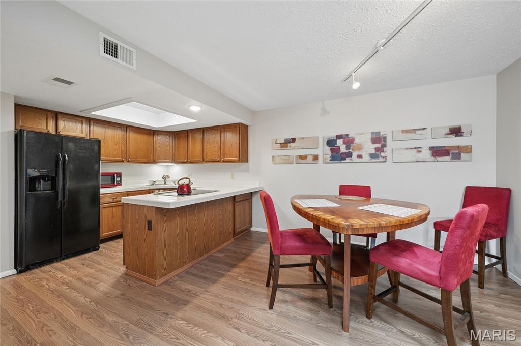 5th image of 1436 Heritage Lndg, St. Charles, MO 63303