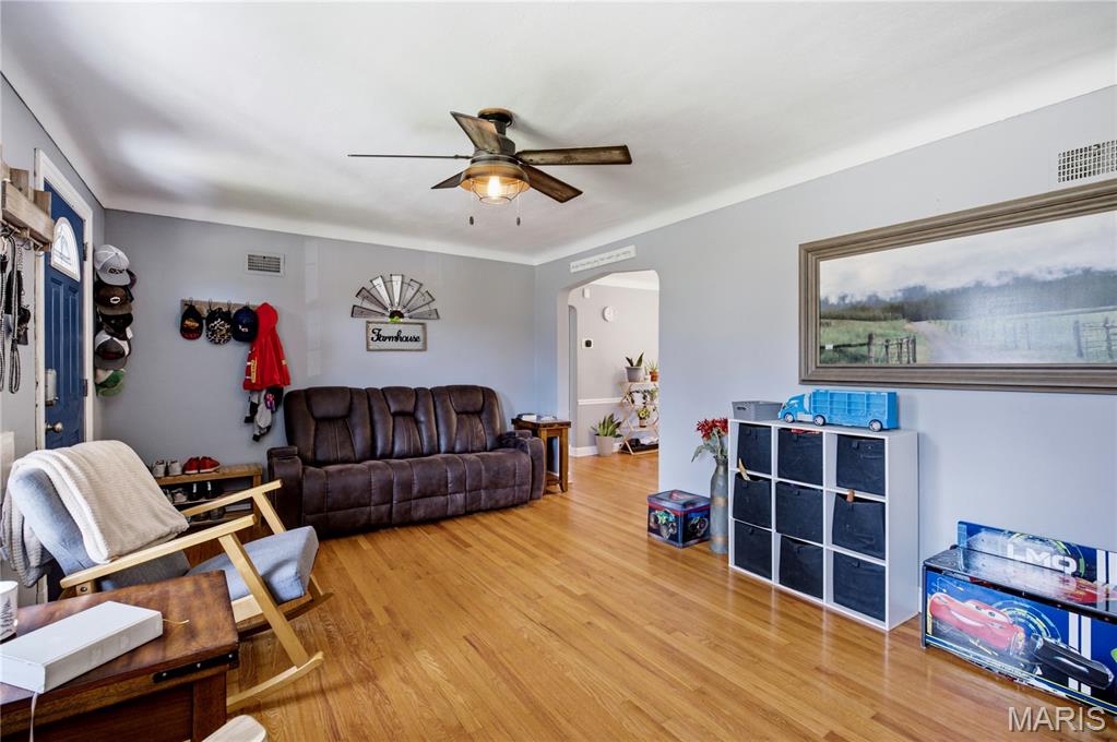 4th image of 6329 Darlow Dr, Affton, MO 63123 | MLS# MIS26045988