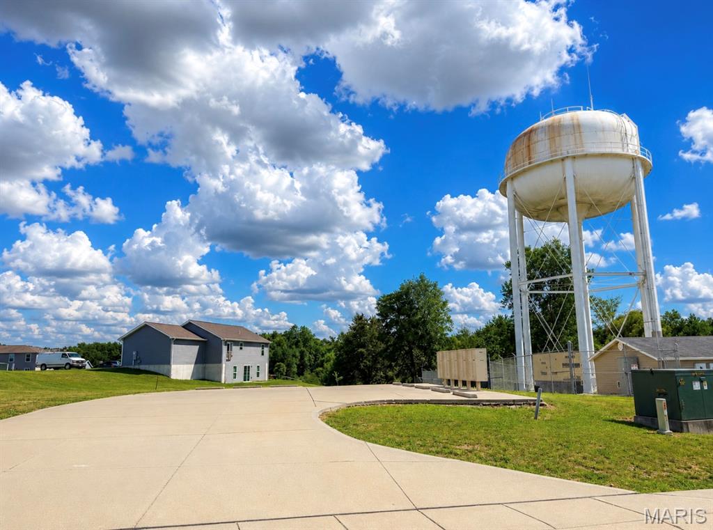 28th image of 807 Navajo Trl, Warrenton, MO 63383 | MLS# MIS26046000