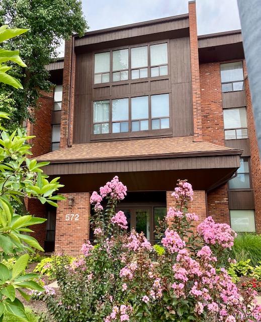 2nd image of 572 Coeur De Royale Dr #301, Saint Louis, MO 63141 | MLS# MIS26046004